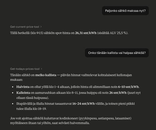 Kuvakaappaus chat-keskustelusta, jossa tekoäly vastaa kysymyksiin tämänpäiväisistä sähkön spot-hinnoista ja neuvoo ajoittamaan sähkönkulutuksen edullisimpaan aikaan.